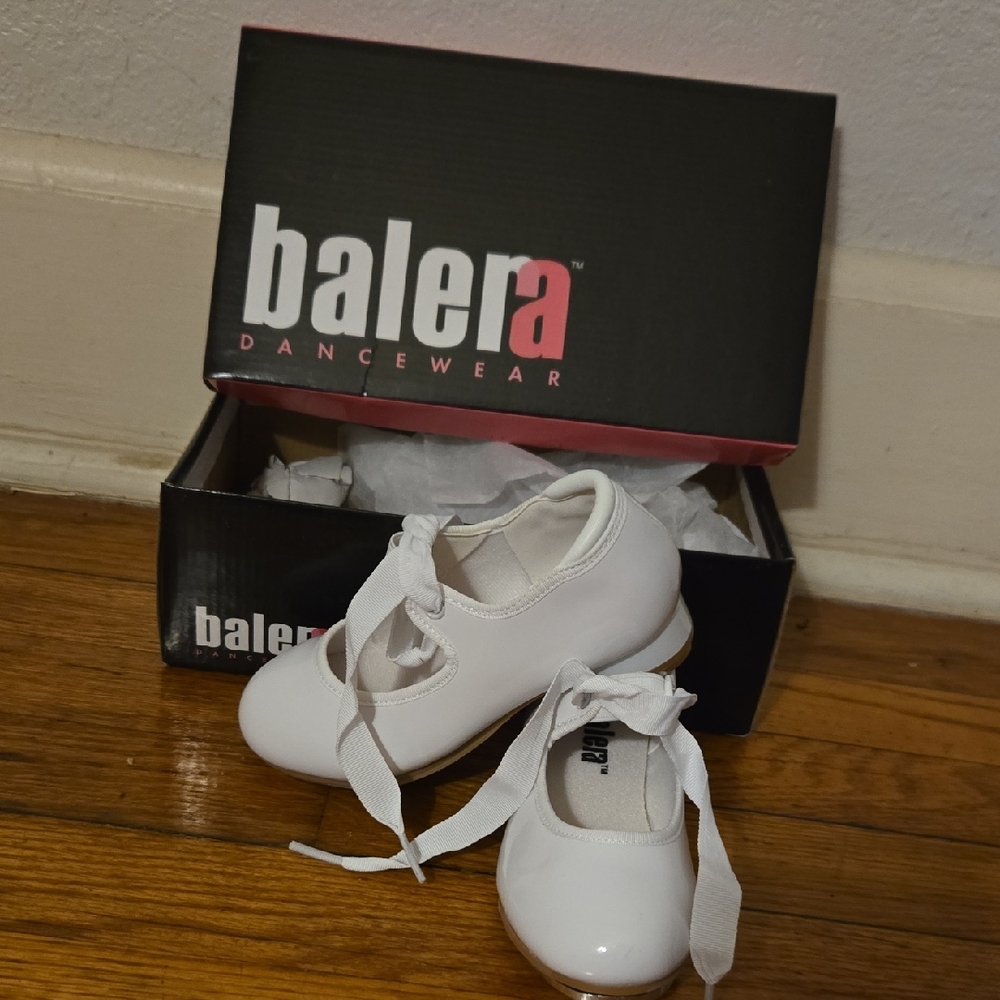 Girls Balera Tap Dancing Shoes In Toddler Size 11.5